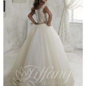 Size 6 Tiffany Princess formal gown